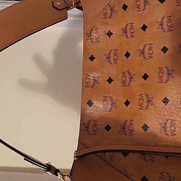 MCM shoulder bag with detachable strap - Picture 9 of 9